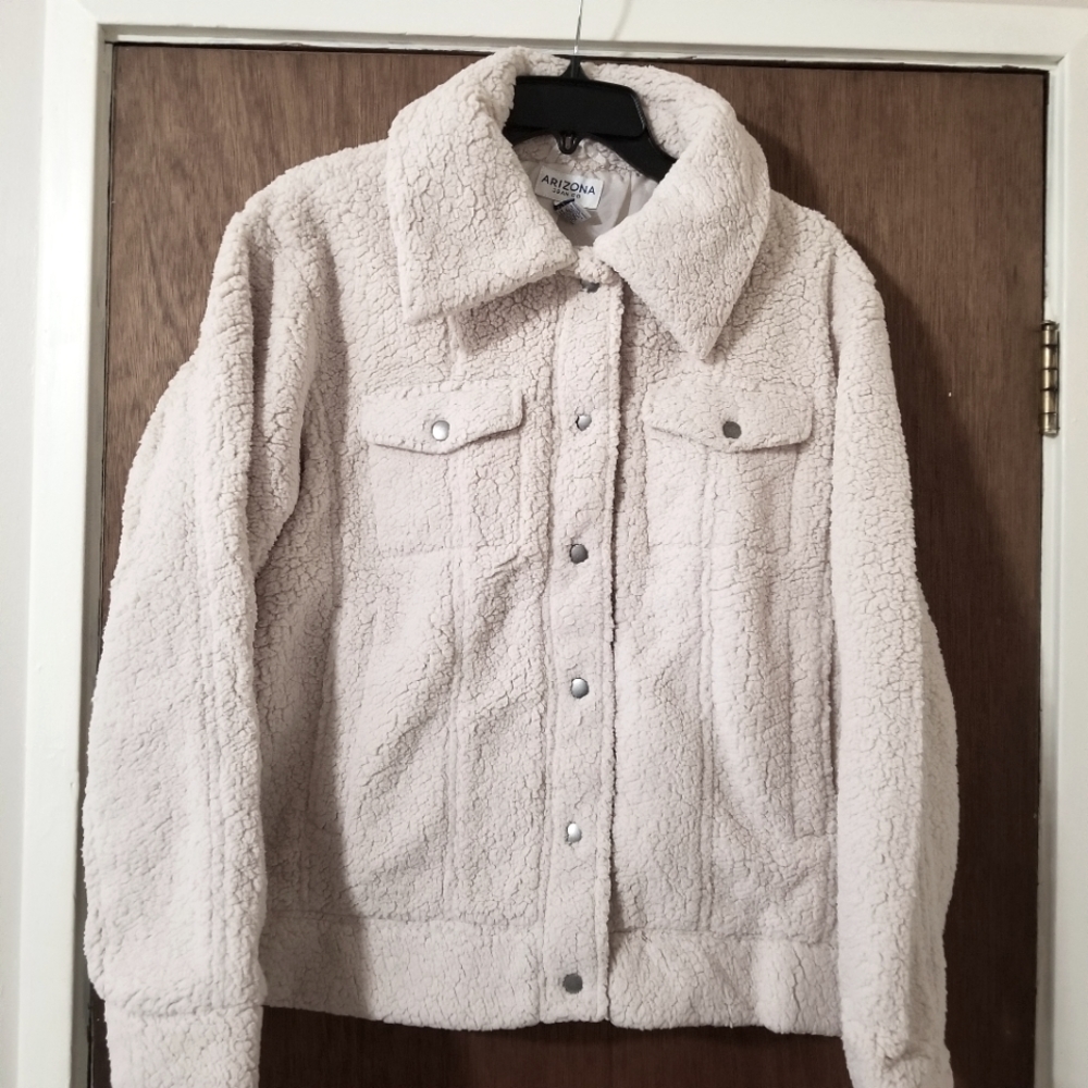 Arizona brand White Fleece Jacket.. size XL